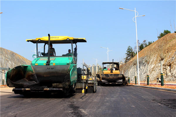 瀝青工程 、道路施工